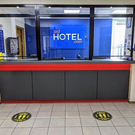 247Hotel.Com Όλνταμ Εξωτερικό φωτογραφία