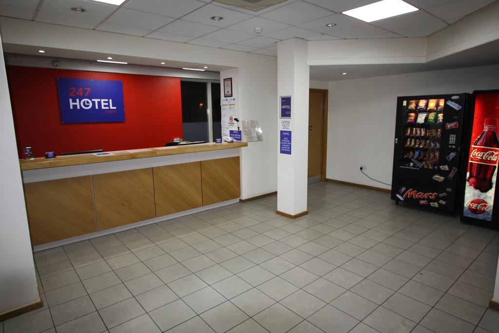 247Hotel.Com Όλνταμ Εξωτερικό φωτογραφία