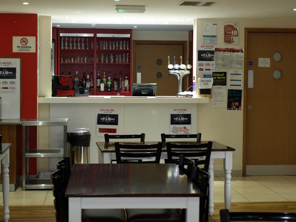247Hotel.Com Όλνταμ Εξωτερικό φωτογραφία