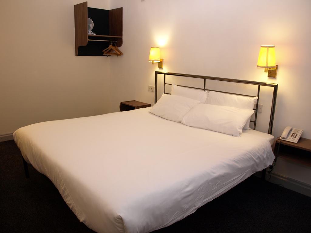 247Hotel.Com Όλνταμ Εξωτερικό φωτογραφία