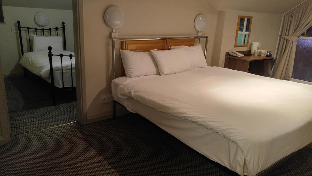 247Hotel.Com Όλνταμ Εξωτερικό φωτογραφία